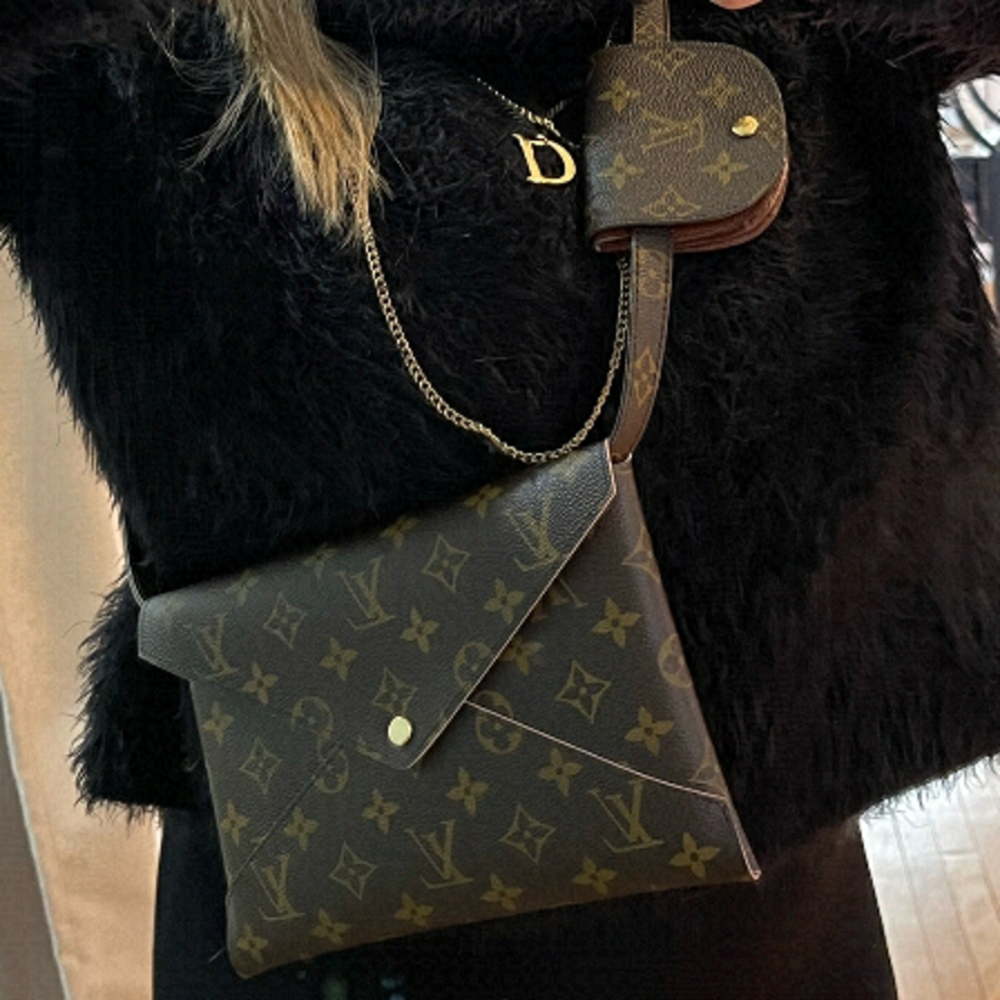 New Louis Vuitton Large kirigami ,change purse , strap & insert . - Picture 1 of 16